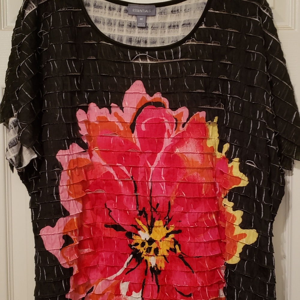 Plus Size "Flutter" Shirt